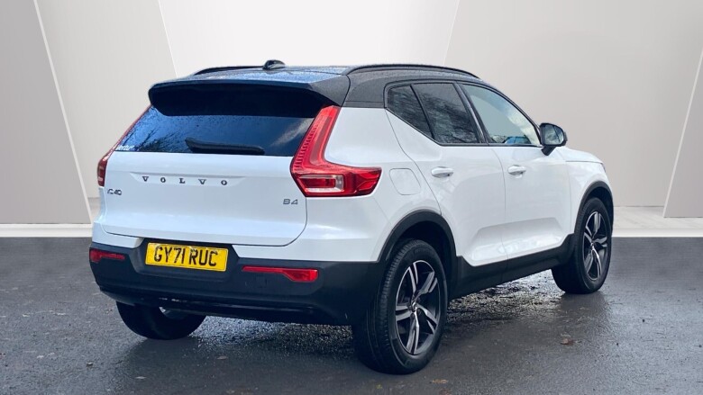 Volvo Xc40 2.0 B4P R DESIGN 5dr Auto Petrol Estate